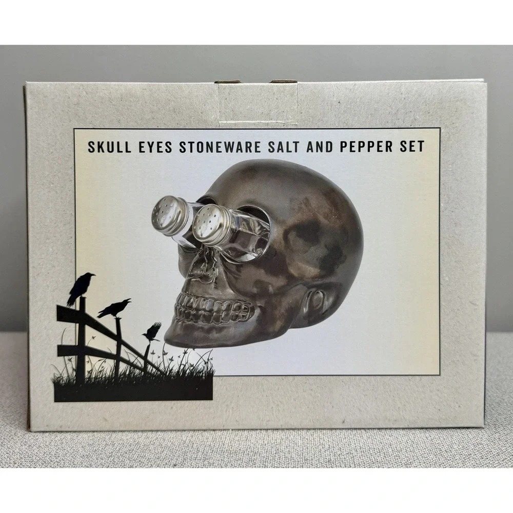 Cracker Barrel Skull Eyes Stoneware‎ Salt Pepper Shaker Set Halloween Goth NIB